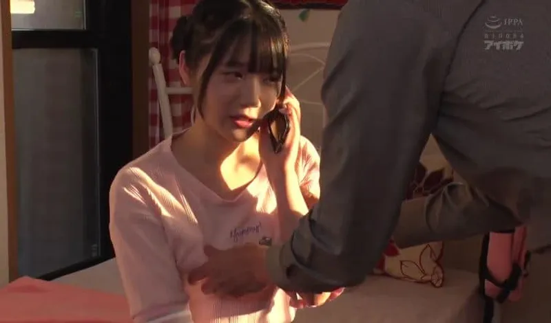 Bố dượng phát hiện búp bê riêng của vợ yêu là diễn viên jav